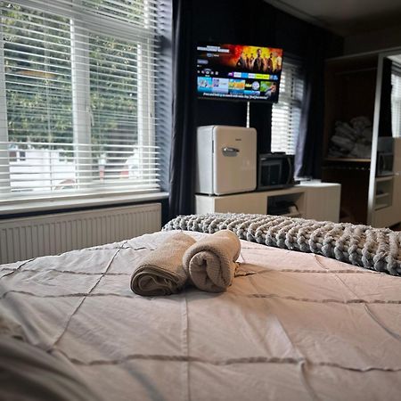 Lux Akinle Residence Nottingham Extérieur photo