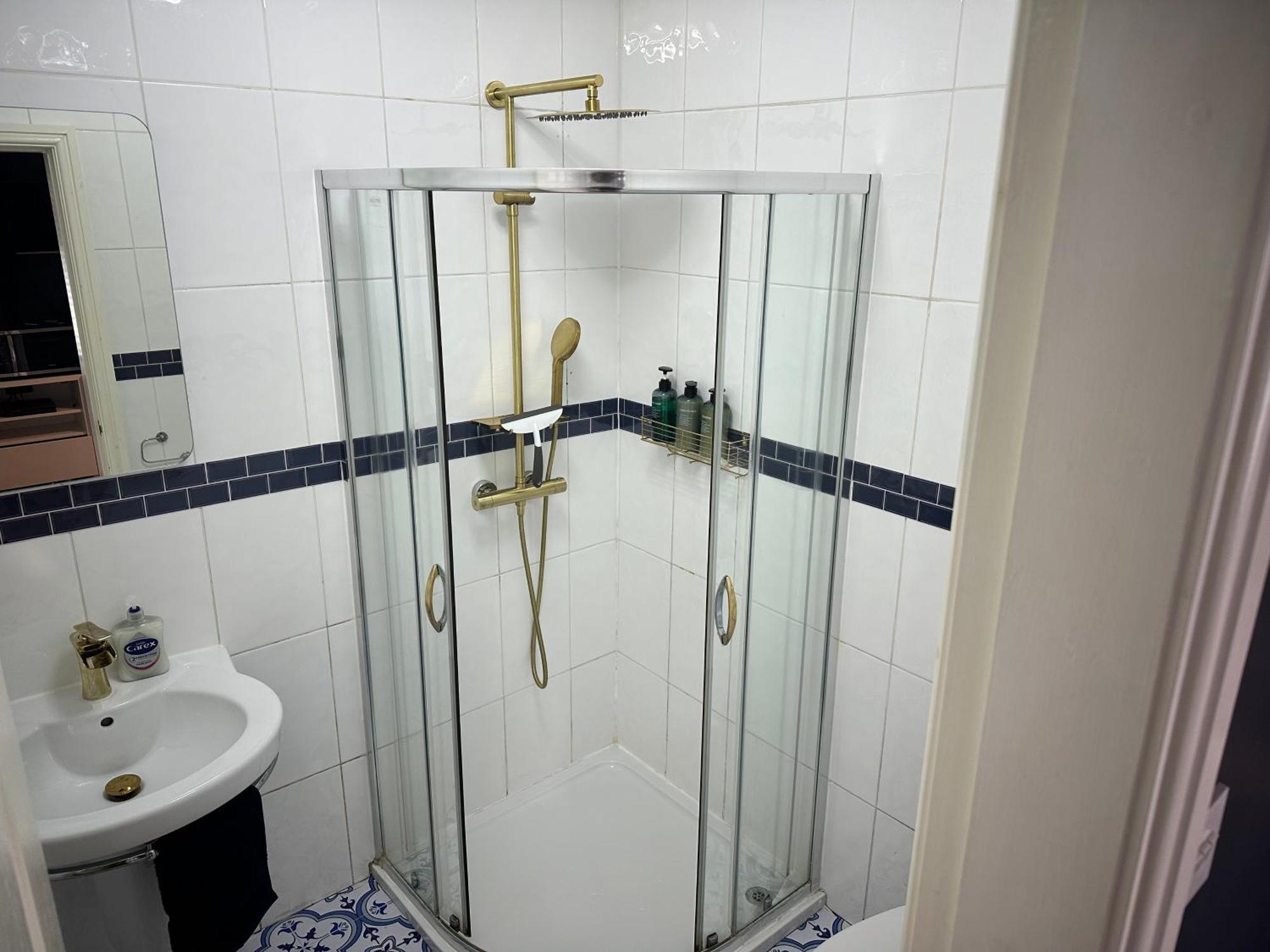 Lux Akinle Residence Nottingham Extérieur photo