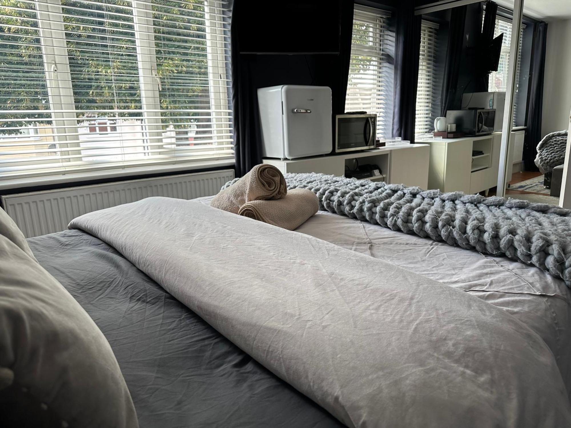 Lux Akinle Residence Nottingham Extérieur photo