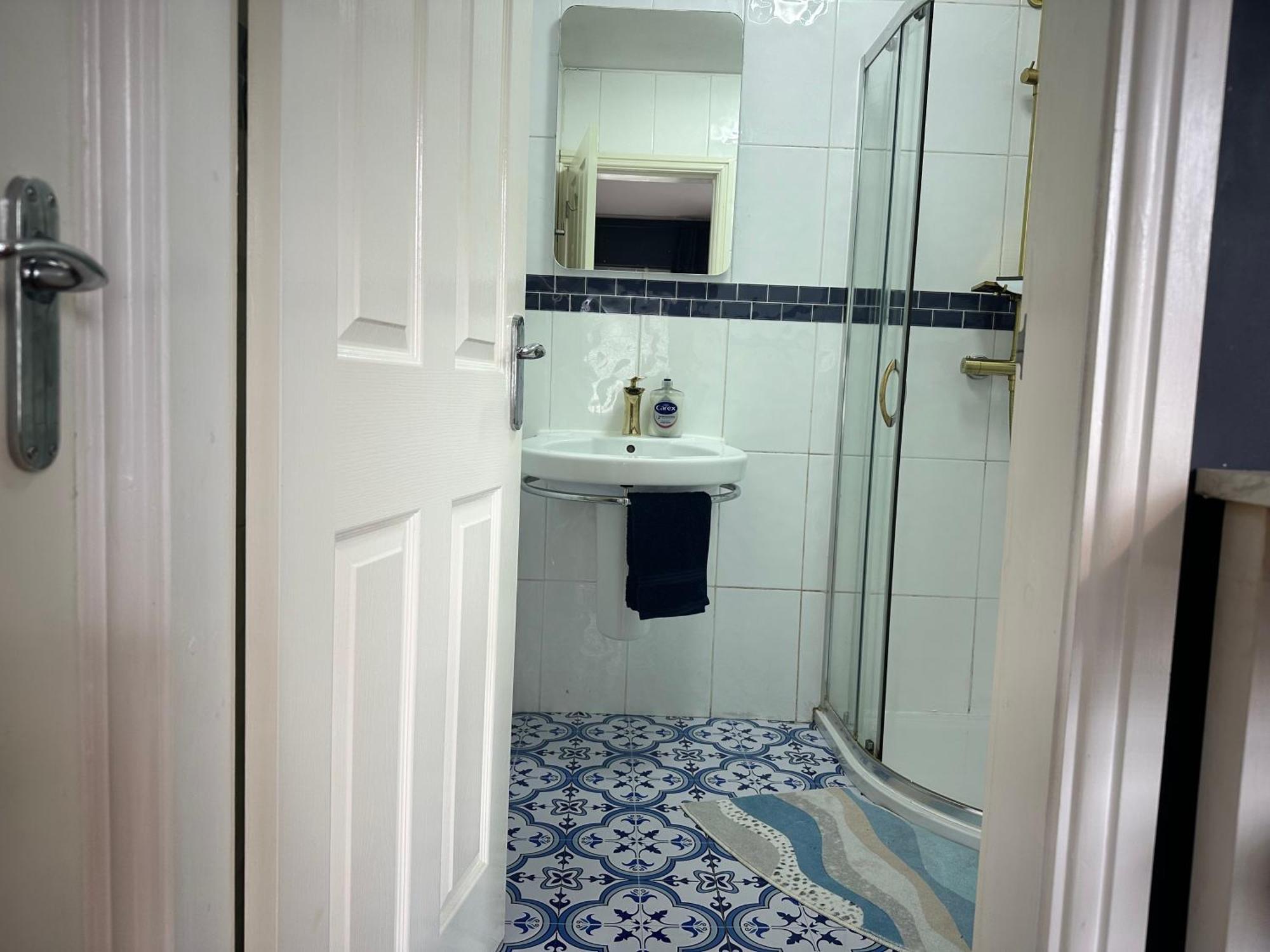 Lux Akinle Residence Nottingham Extérieur photo